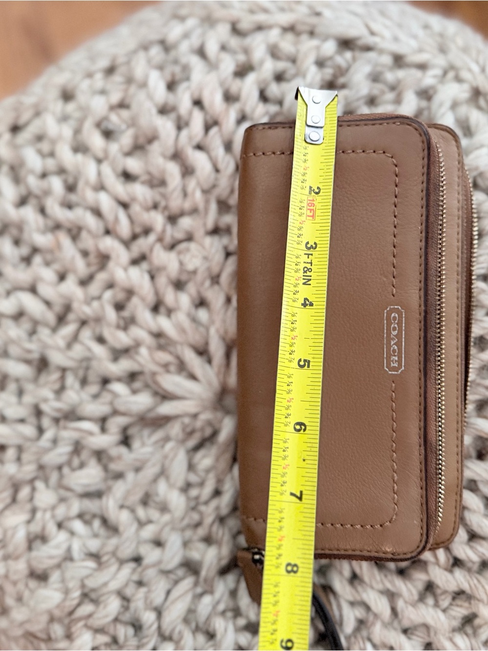 Coach Hampton purse and wallet set apple charm - Picture 11 of 14